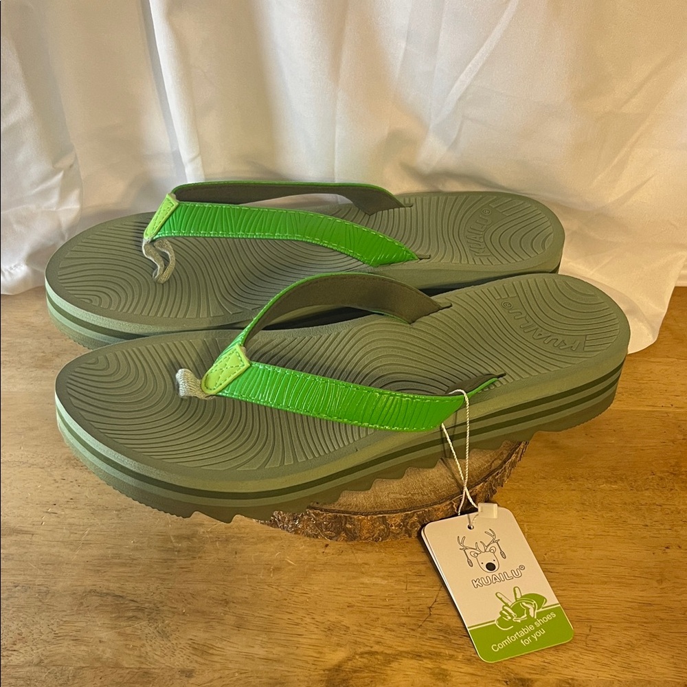 Kuailu Green Flip Flops Size 9, 11